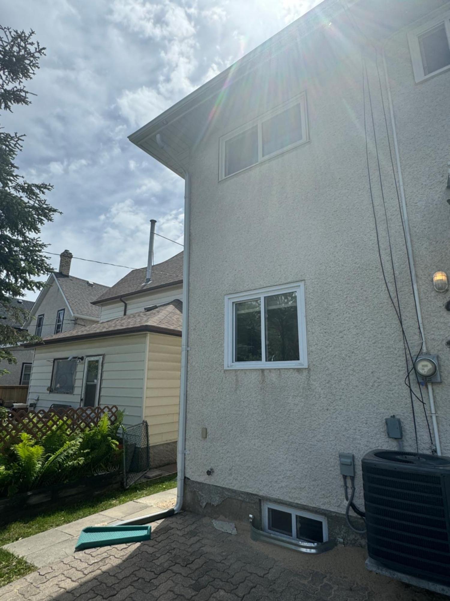 ウィニペグ Walking Distance To St Boniface, Easy Parkingヴィラ エクステリア 写真